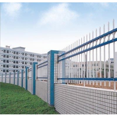 国安兴业供应各种规格防护栏型材锌钢护栏
